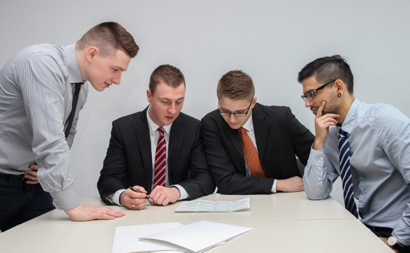 مهارات التفاوض والتواصل الفعال لمدراء المكاتب